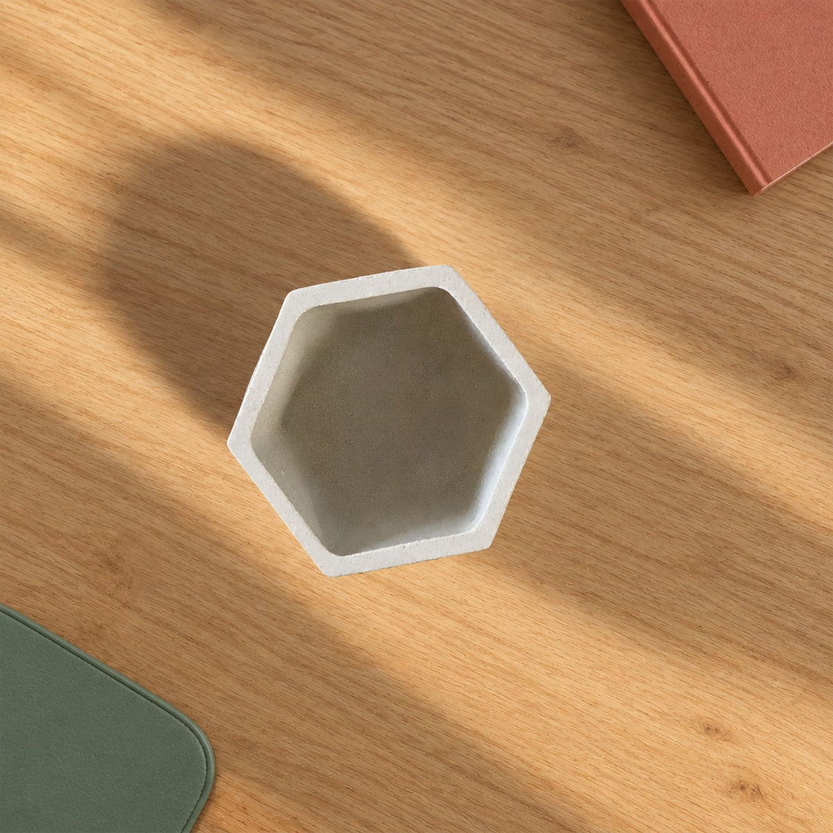 Copo Hexagonal em Gesso