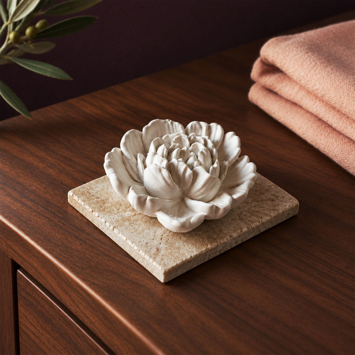 Flor Decorativa em Gesso