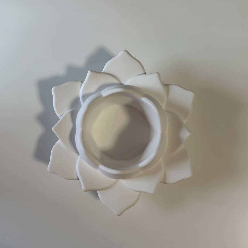 Porta-velas Flor de Lótus em Gesso