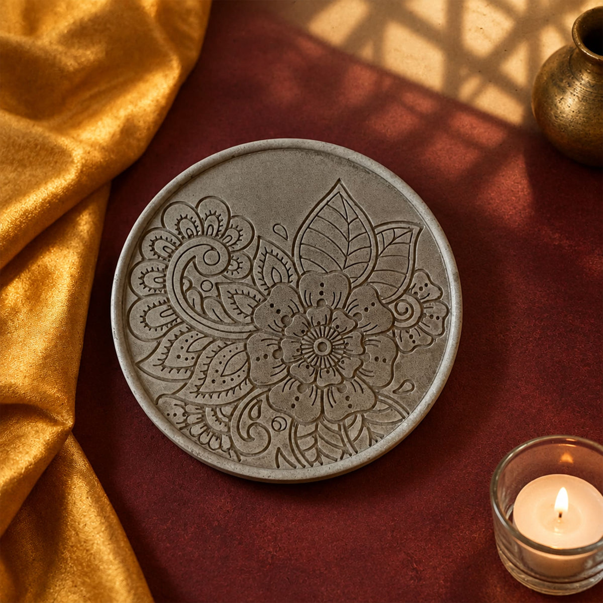 Prato Mandala Floral Decorativo em Cimento